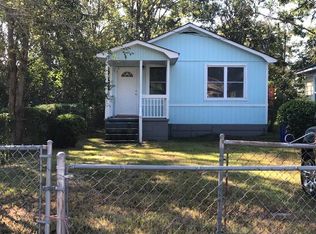 2011 Forest Ave, North Charleston, SC 29405