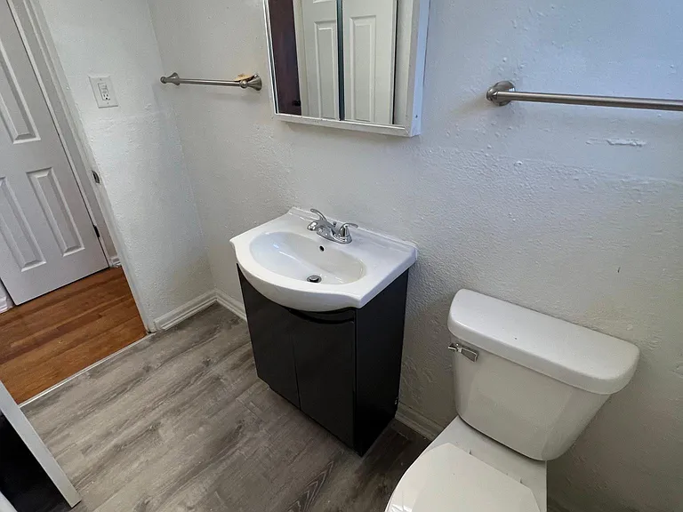 14542 Union Ave #2N — Photo 8