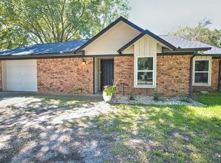 718 Southoak Dr, Athens, TX