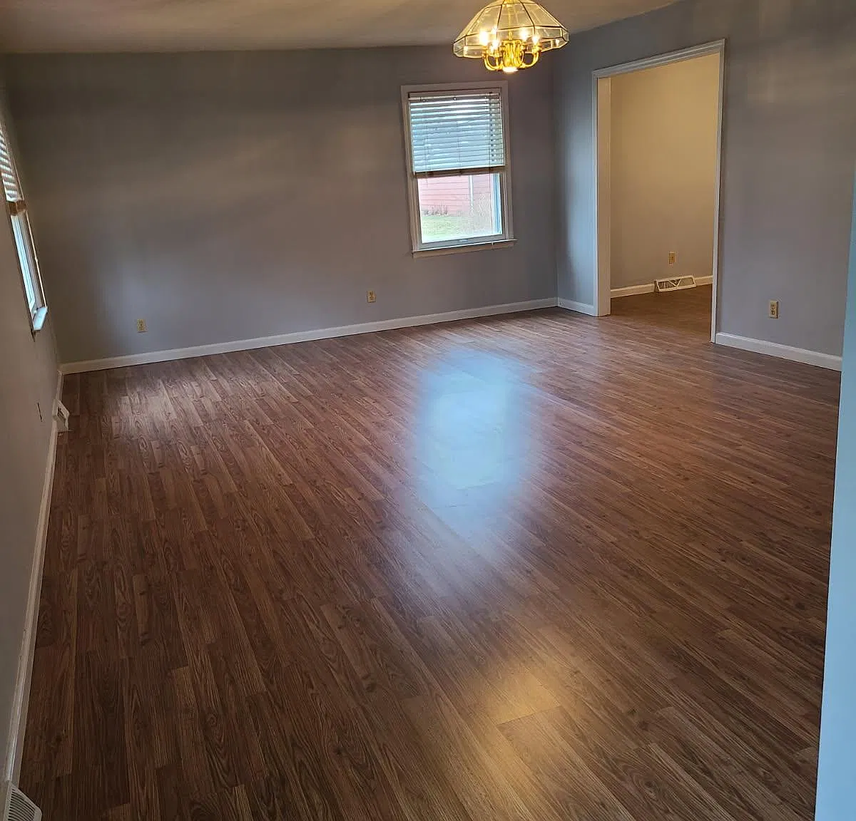 2907 S Park Ave — Photo 1