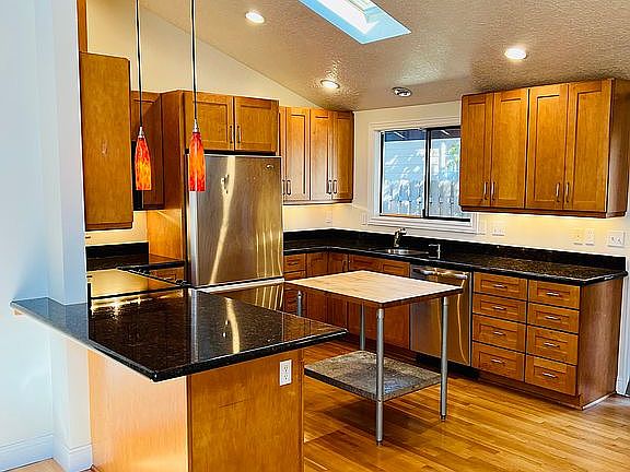 Spacious kitchen!