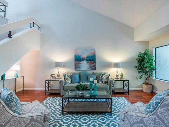 3rd image of 1594 Whiterock Cir