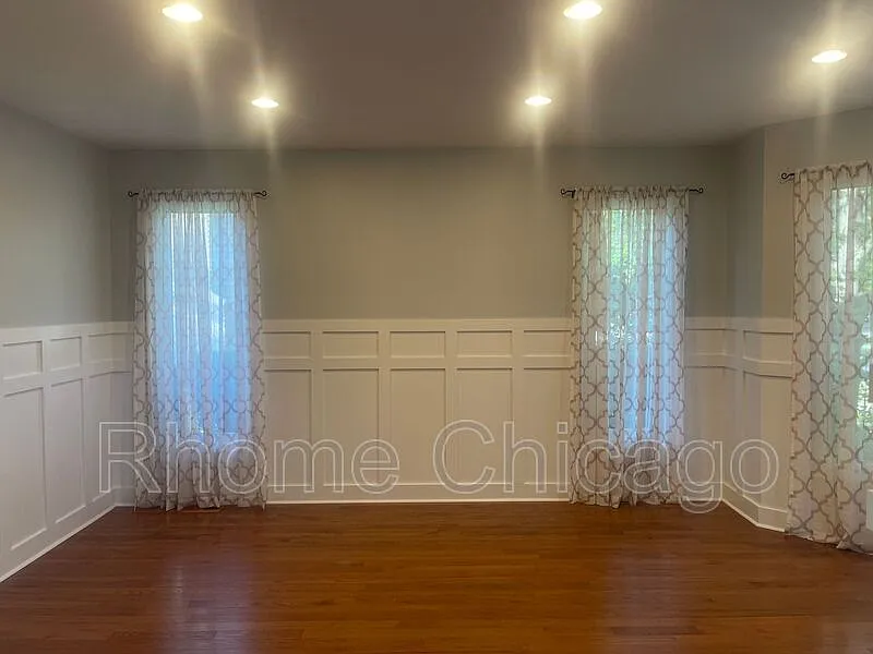 4 bed, 4.0 bath, 3043 sqft, $4,000 — Photo 3