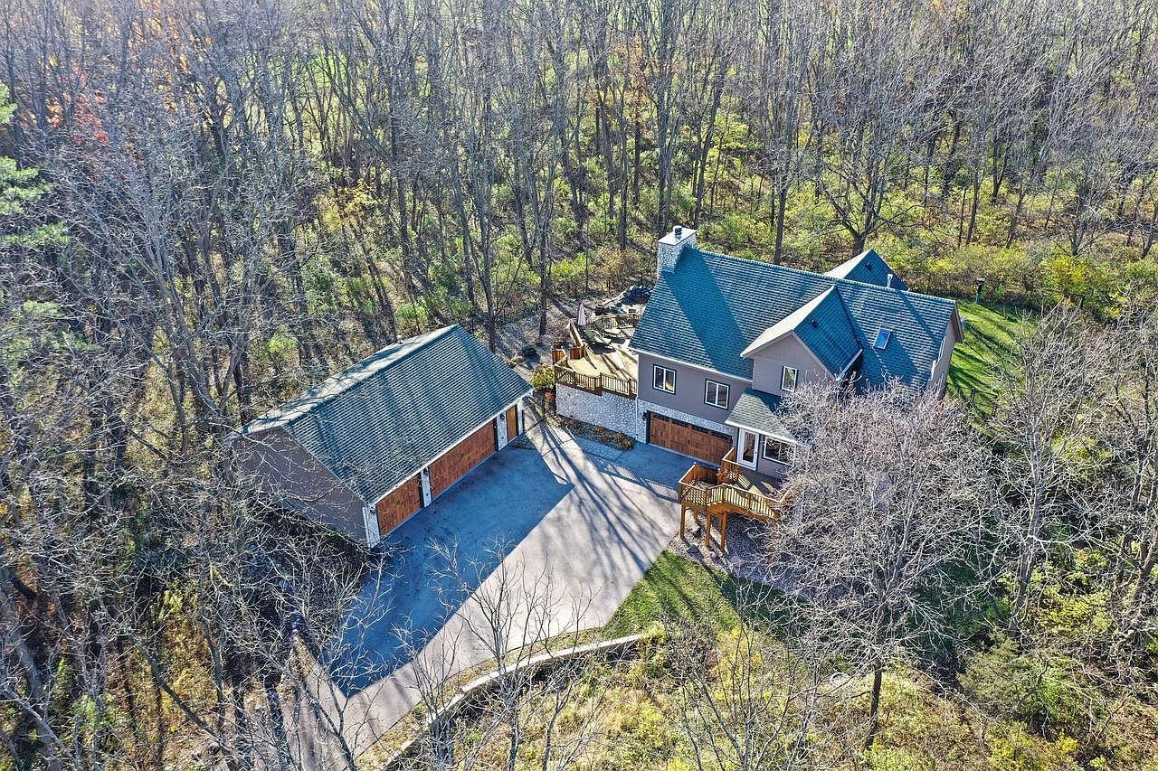 4329 North Sawyer Rd, Oconomowoc, WI 53066 Zillow