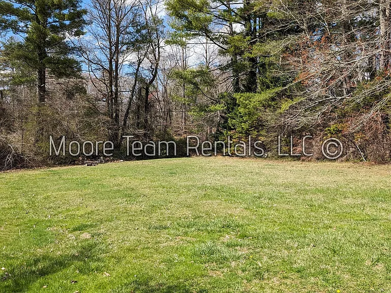 300 Morgan Rd — Photo 13