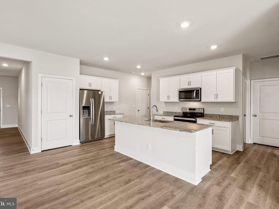2nd image of 107 Haida Ln