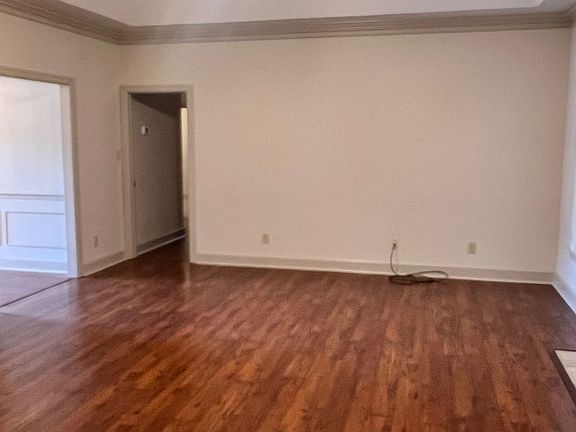 5th image of 8706 Twelve Oaks Ln