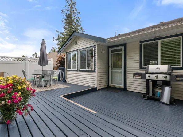 36135 Marshall Rd, Abbotsford, BC V3G 2W9