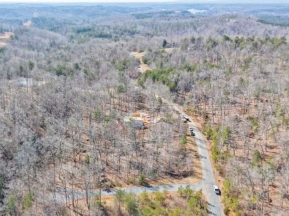 4th image of 8 Gabriel Ln