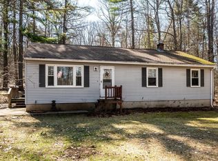8 Knotty Knoll Cir, Farmington, NH 03835