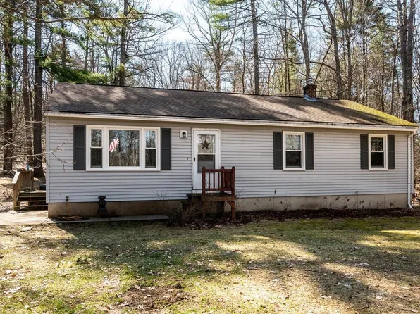 8 Knotty Knoll Circle, Farmington, NH 03835