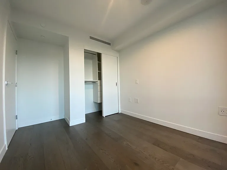 1111 Richard St #1506 — Photo 12