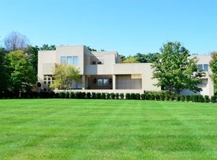 7N480 Homeward Glen Dr, Saint Charles, IL 60175