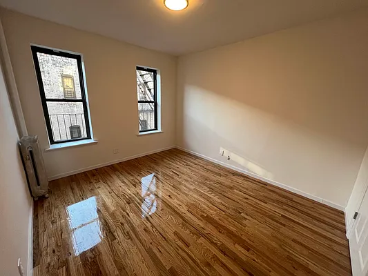 Rented by Bruma Realty LLC | media 8