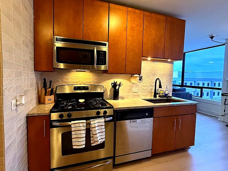 1212 Guadalupe St #904 — Photo 28