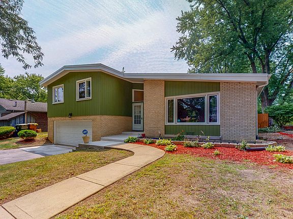 3rd image of 3746 Cherry Hills Dr