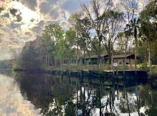 14735 W River Rd, Inglis, FL 34449