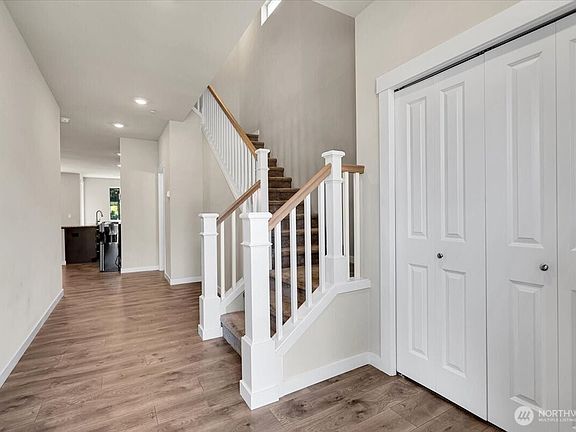 3rd image of 7709 208th Avenue E