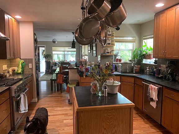 Chef's kitchen with great cupboards, lighting and viking stove