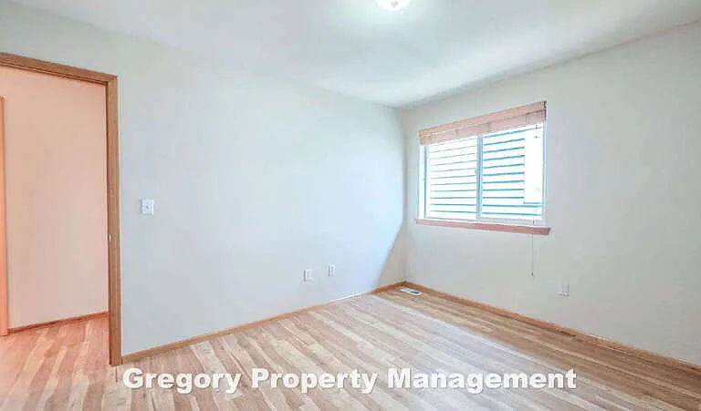 1219 187th St SE — Photo 28