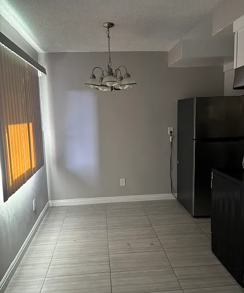 614 N Wilcox Ave #25 — Photo 3