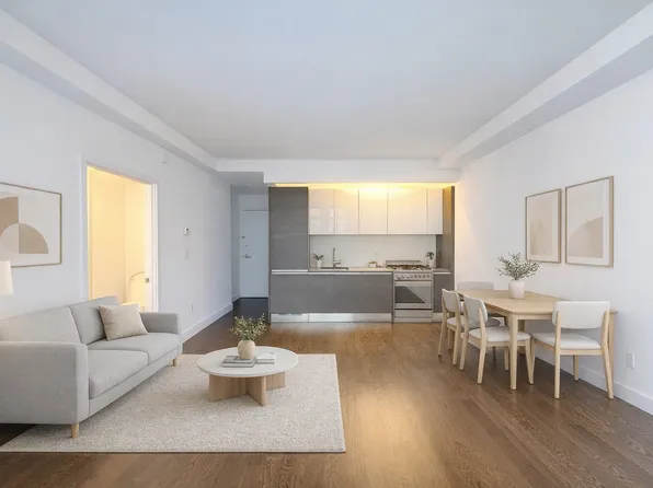 666 West End Avenue image 1 of 10