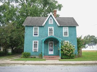 102 E Walnut St, Hebron, MD 21830