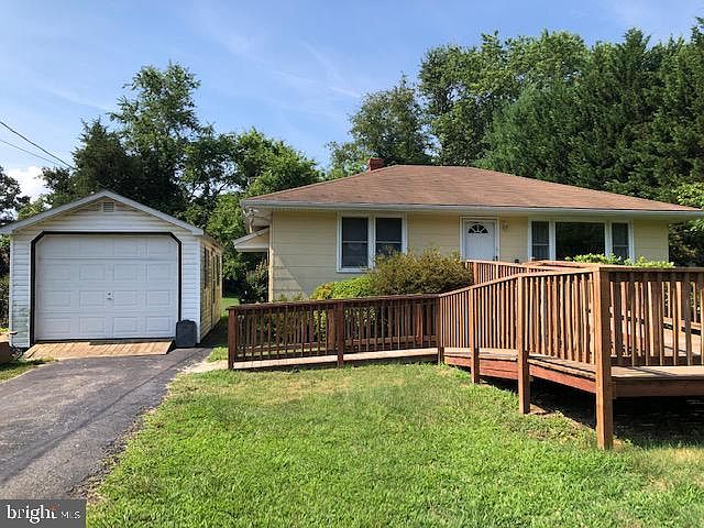 2nd image of 9306 Hickory Ln