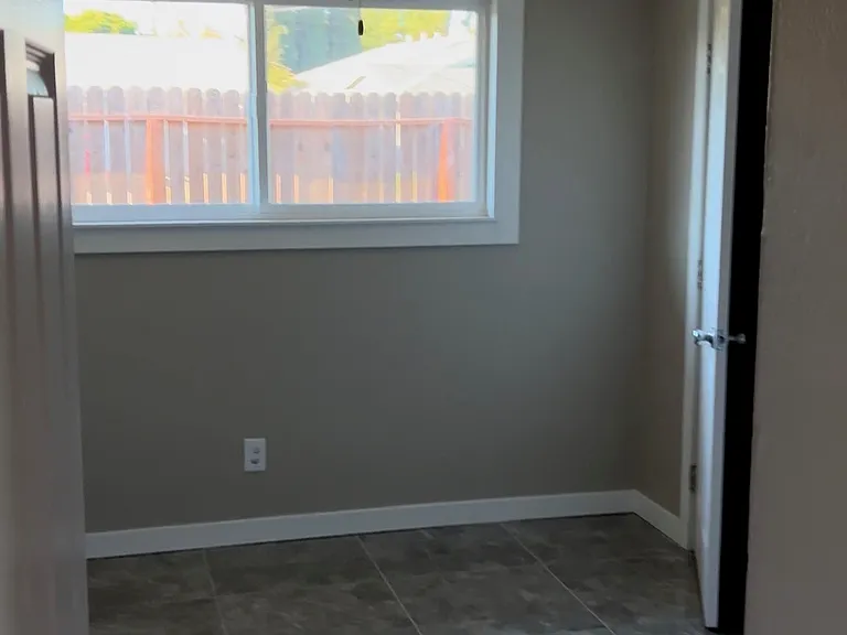 9100 Salmon Falls Dr — Photo 12