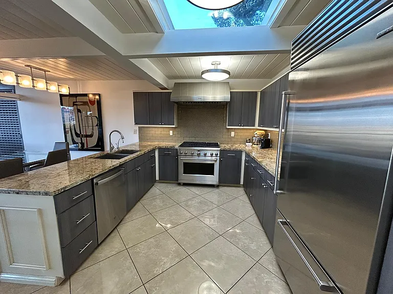 8 Fern Ave — Photo 6