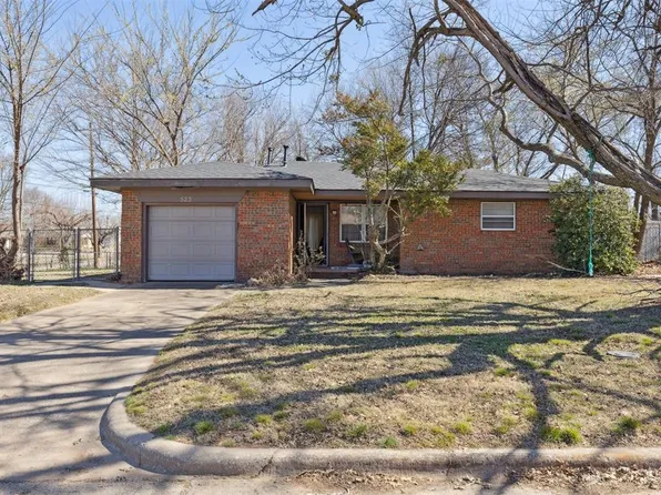 523 N Front St, Noble, OK 73068
