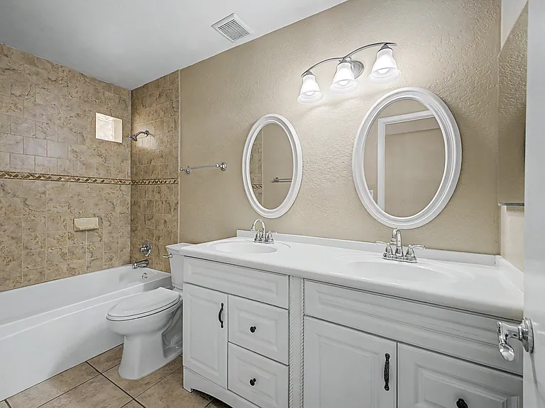 4016 W Hayward Ave — Photo 23