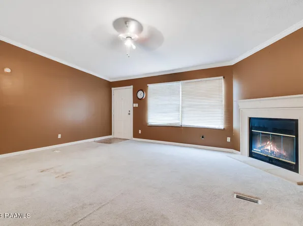 1046 Florence Dr, Breaux Bridge, LA 70517
