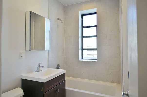 Rented by Julianna Realty Corp | media 51