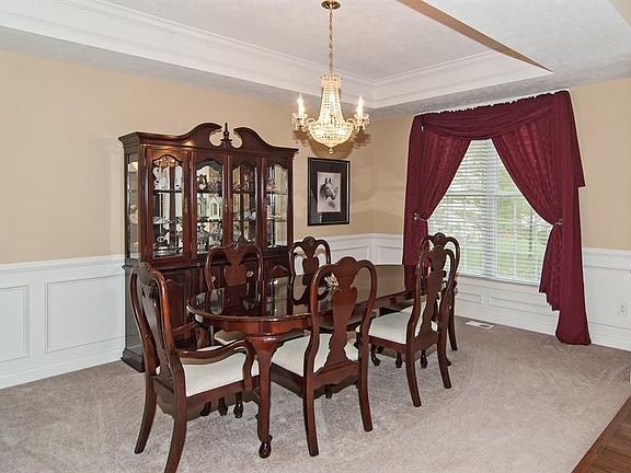 5th image of 7031 Tamarind Ct