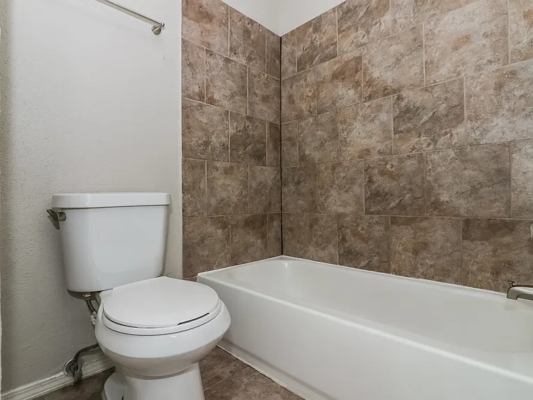 6042 Beaconridge Dr — Photo 12