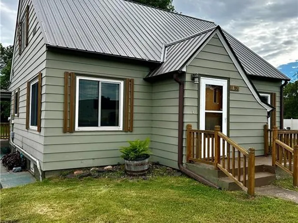 1824 17th Avenue, Bloomer, WI 54724