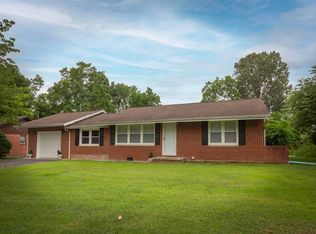 110 Reidland Dr, Paducah, KY 42003