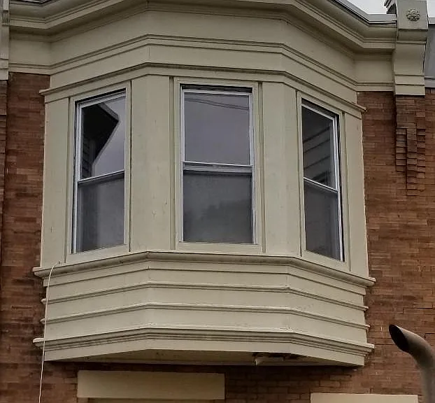 2714 W Albert St — Photo 1