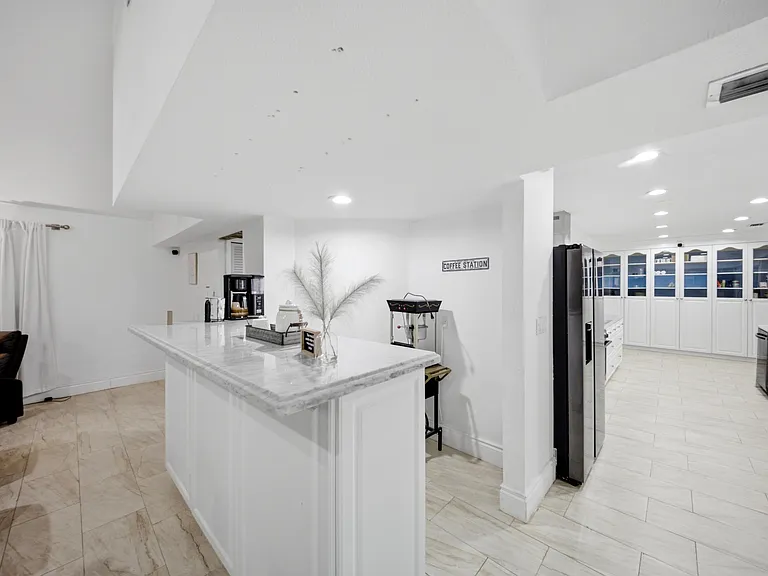4020 NW 101st Dr — Photo 16