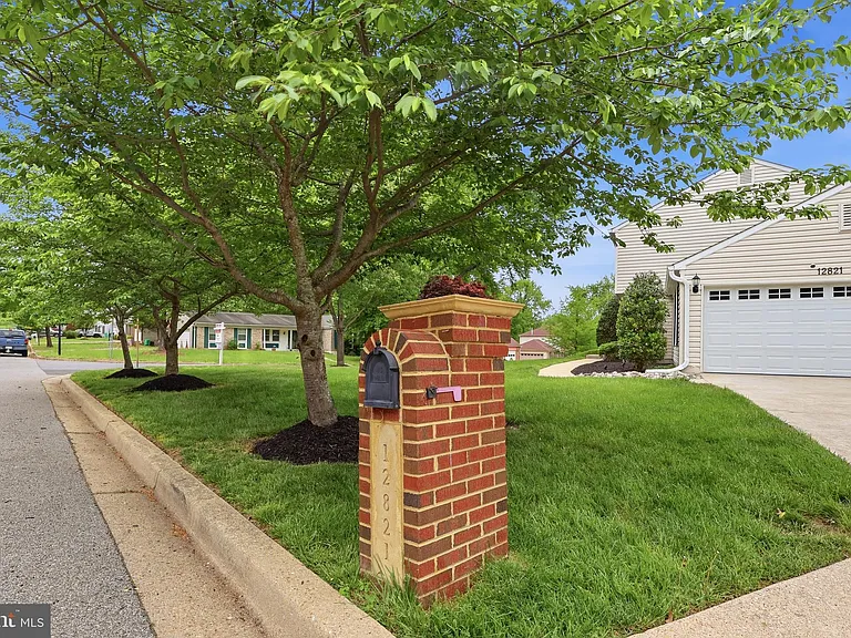 12821 Asbury Dr — Photo 17