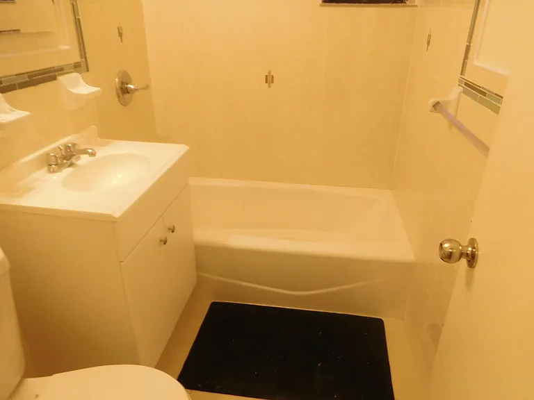 21610 77th Ave #4K — Photo 6