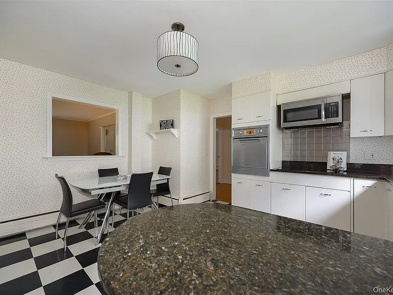 46 Barnard Ave — Photo 11
