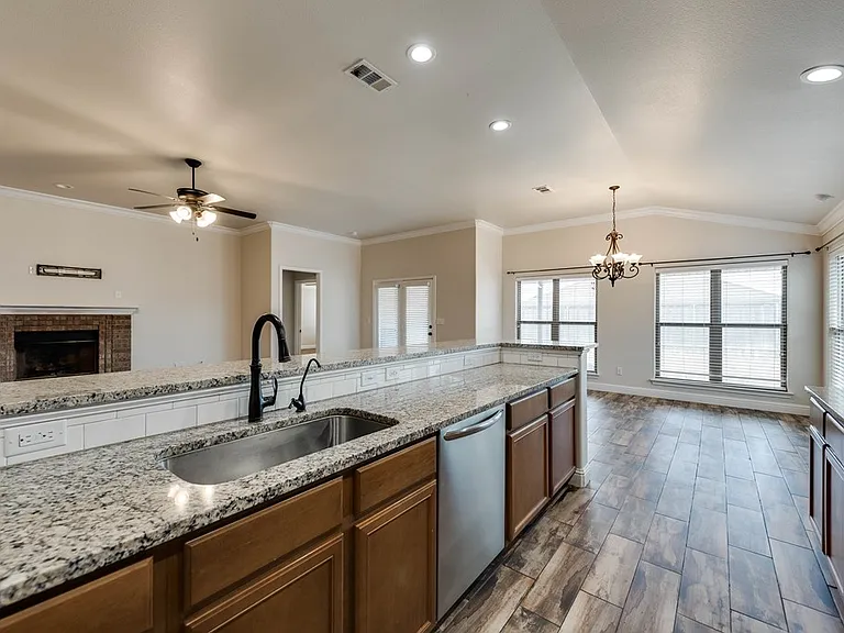 6901 Cattleman Dr — Photo 12
