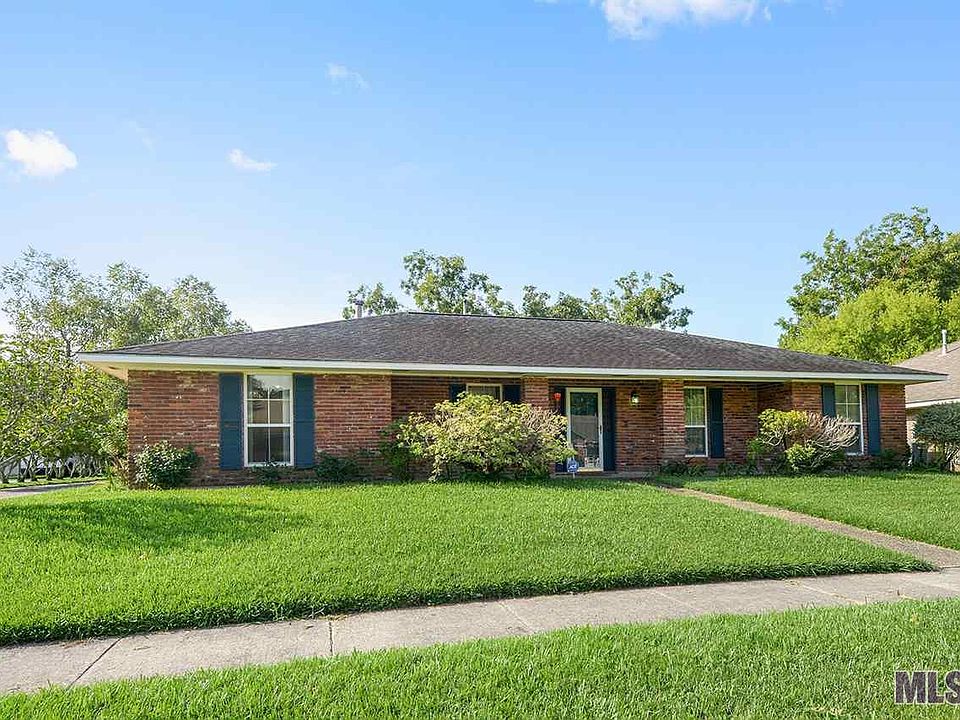 1st image of 1062 Stoneliegh Dr