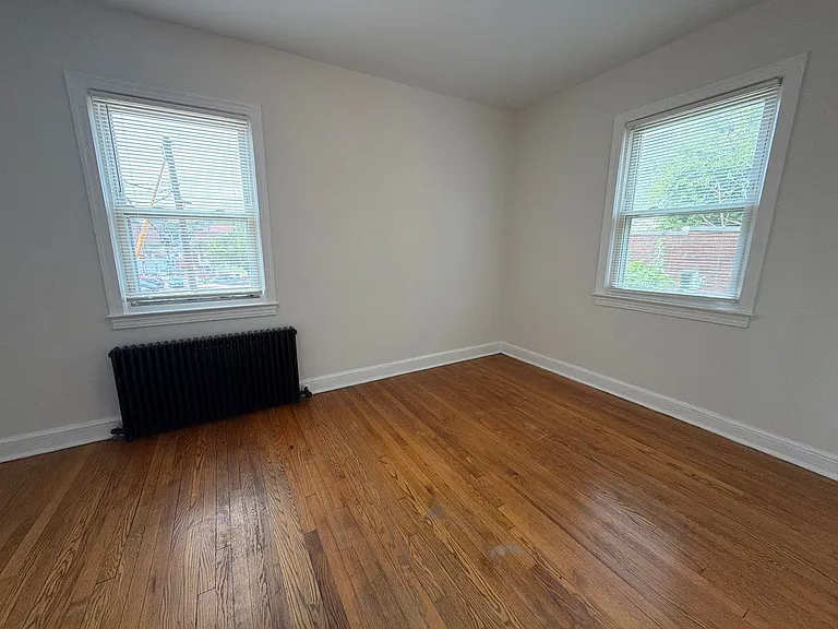 116 44th Street NE — Photo 11