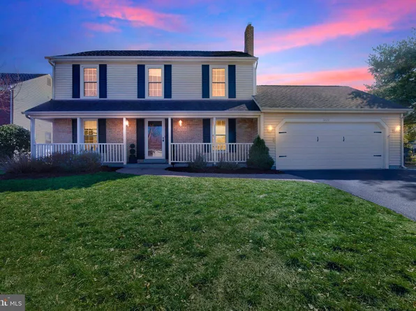 5429 Clubside Ln, Centreville, VA 20120