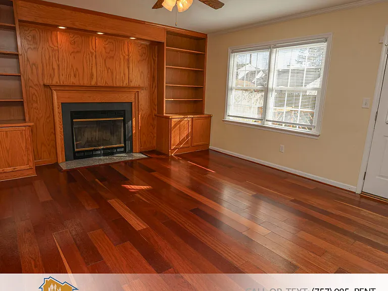 938 Churchill Ln — Photo 4