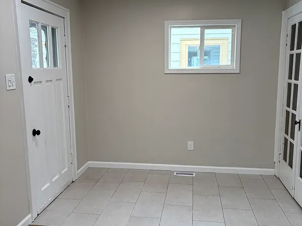 78 Legion Dr, Buffalo, NY 14217