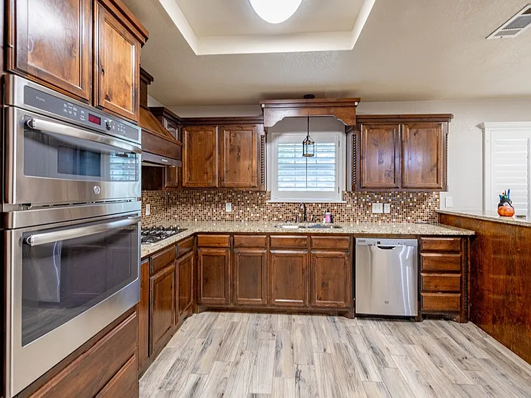 4715 Bishops Castle Dr — Photo 8